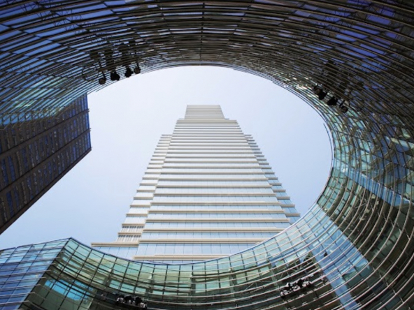731 Lexington Ave