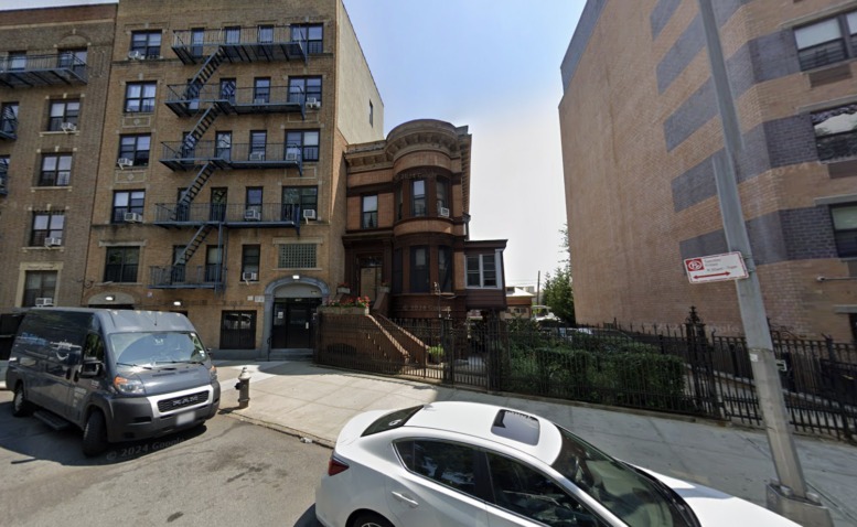 1718 Crotona Park East