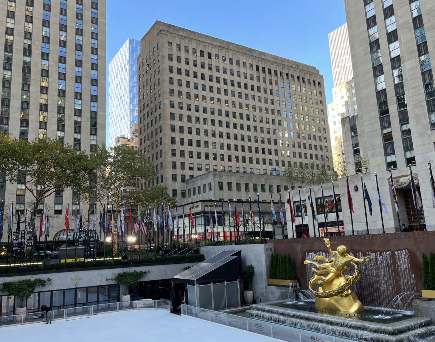 LPC to Review Renovation Proposal for 10 Rockefeller Plaza in Midtown, Manhattan