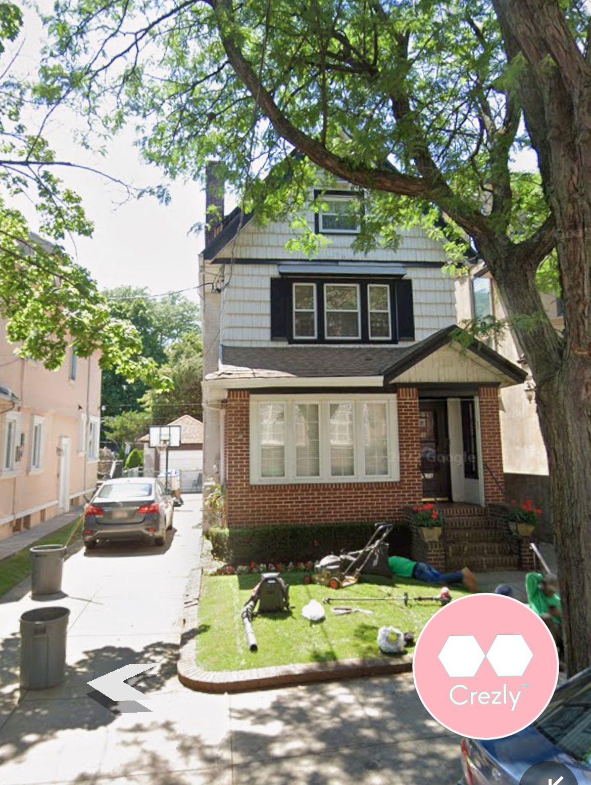 Off-market commercial real estate listing on Crezly