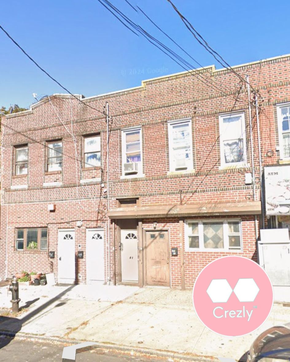 Off-market commercial real estate listing on Crezly