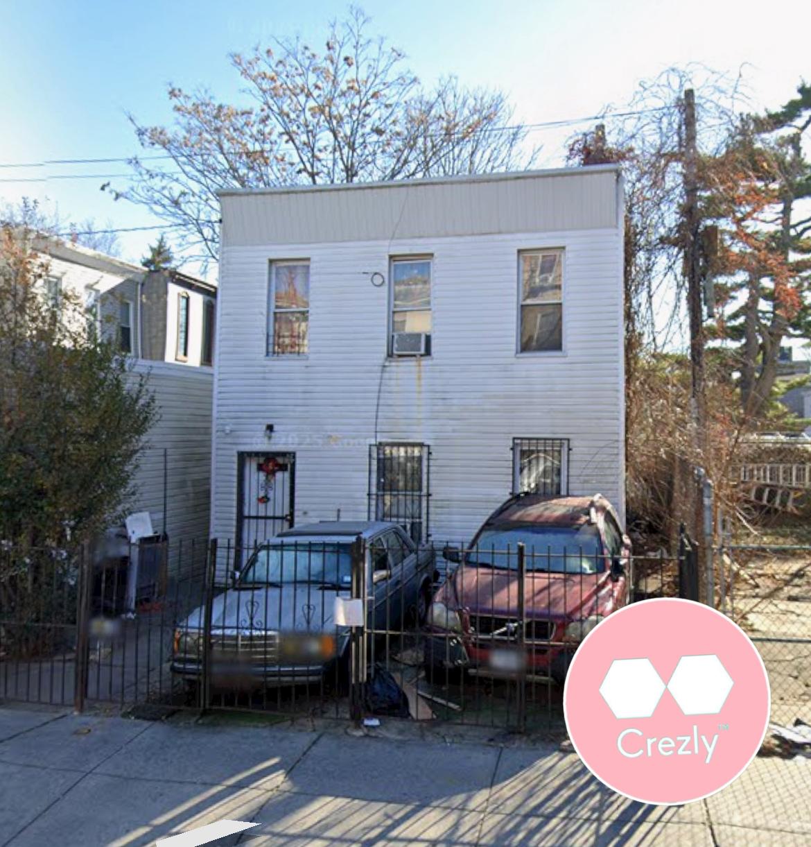 Off-market commercial real estate listing on Crezly