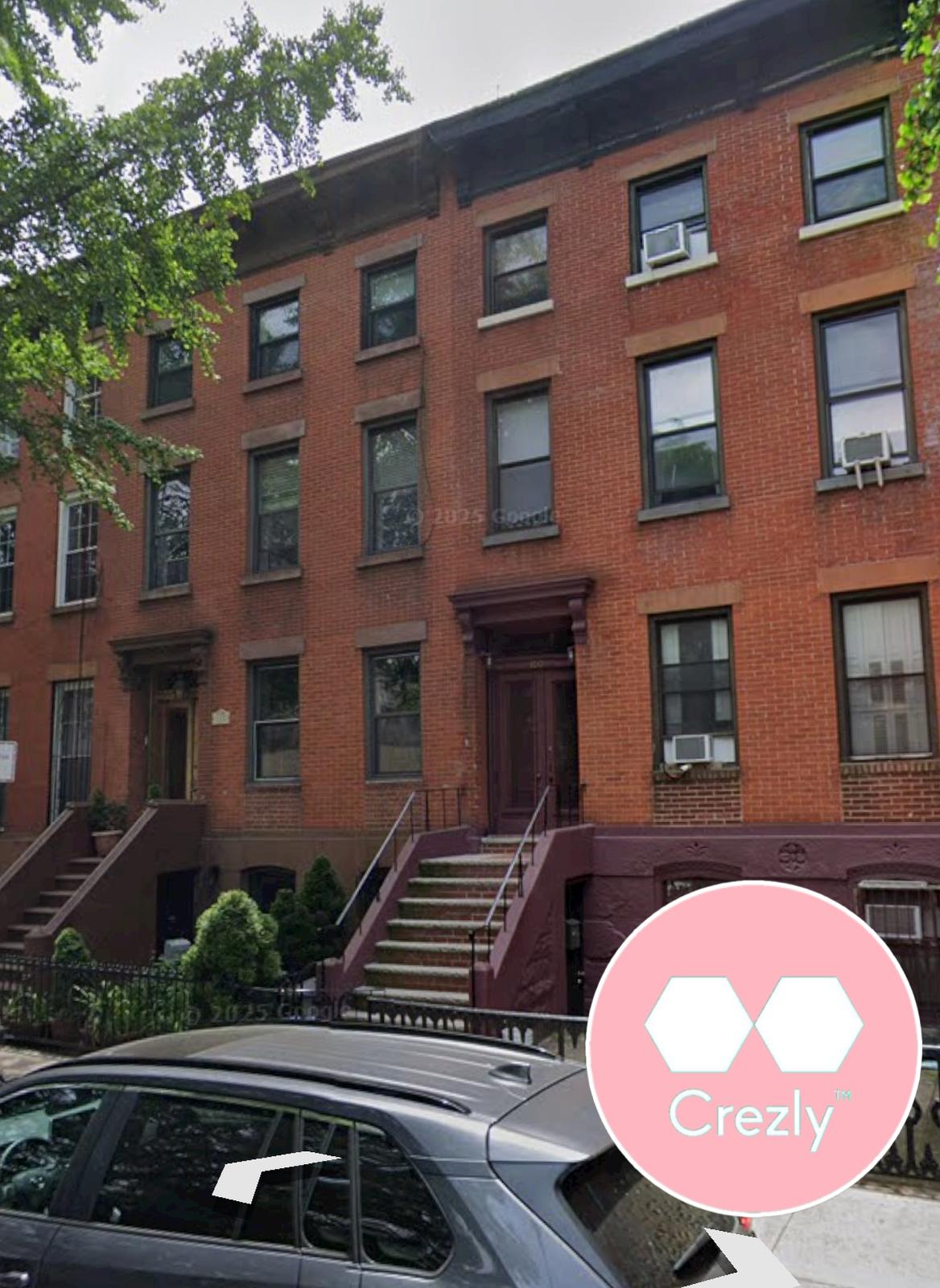 Off-market commercial real estate listing on Crezly