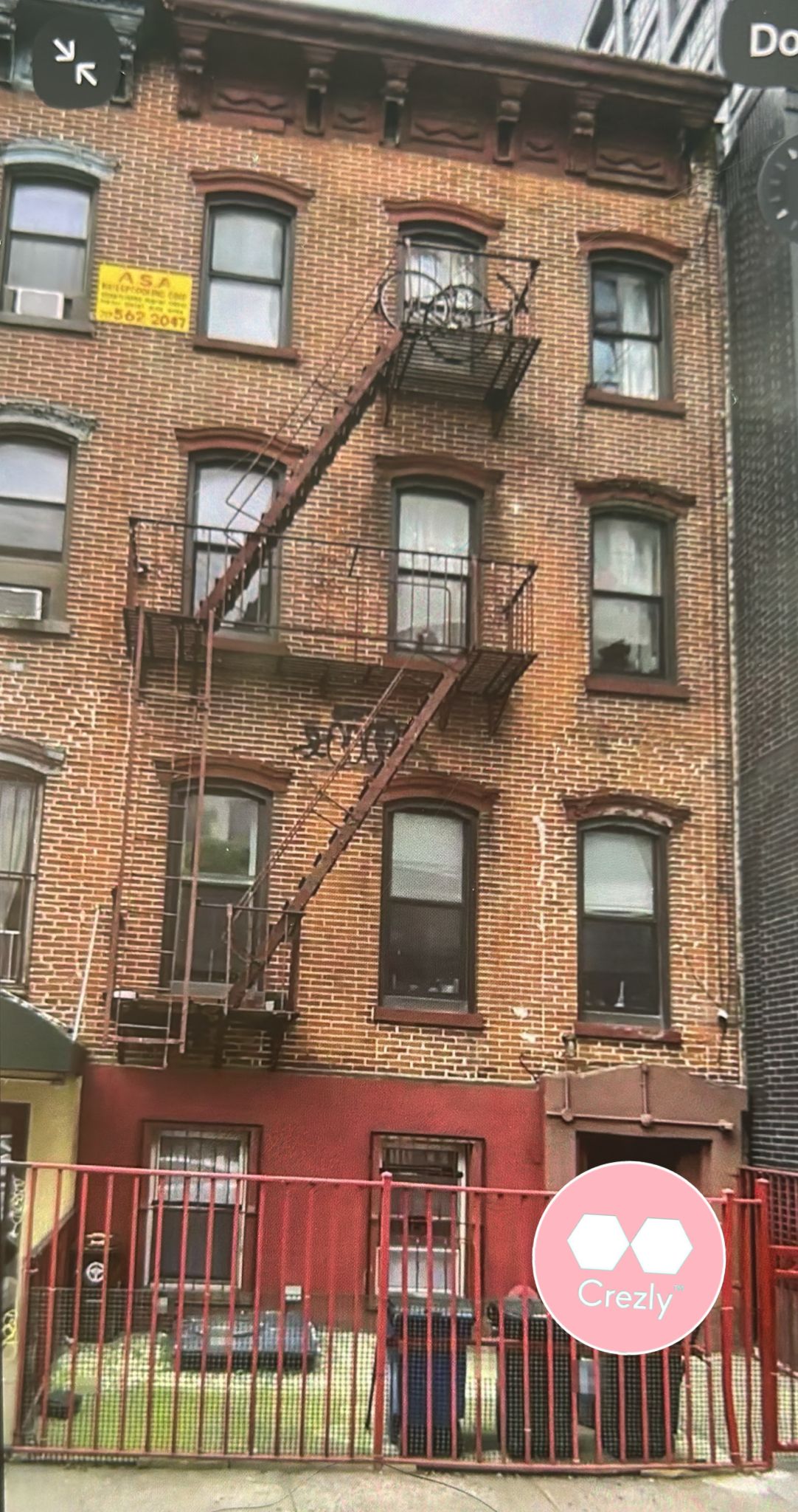 Off-market commercial real estate listing on Crezly