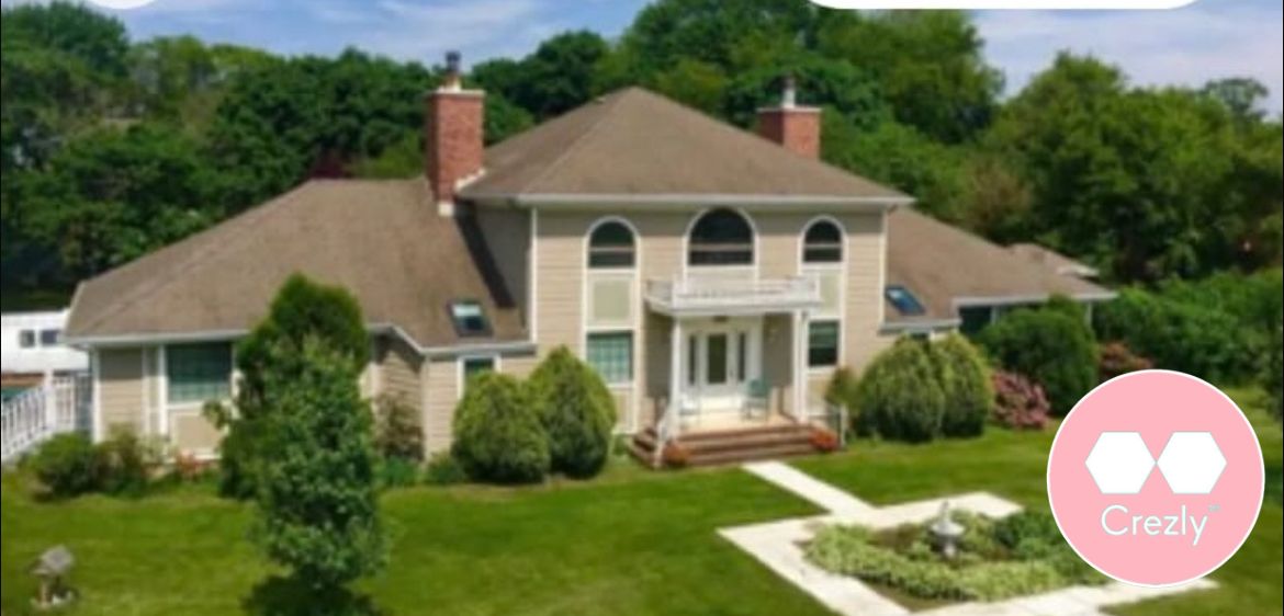 Off-market commercial real estate listing on Crezly