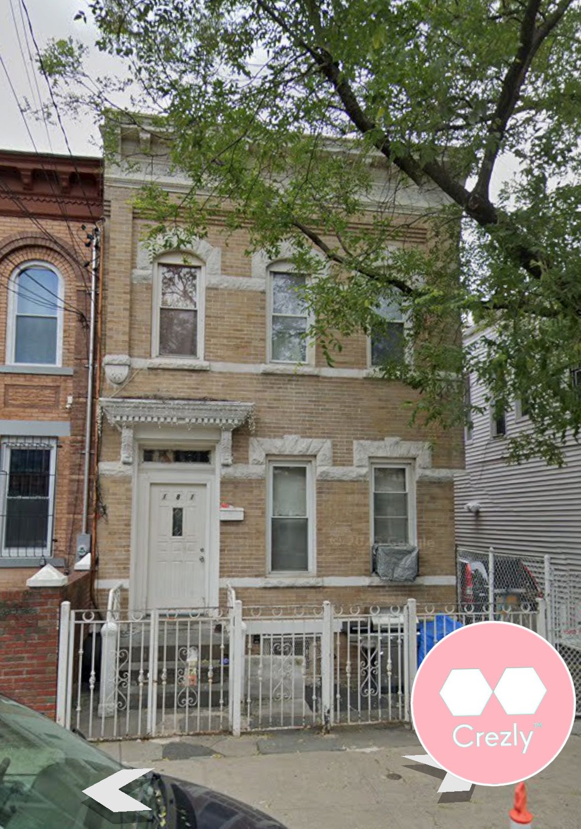Off-market commercial real estate listing on Crezly