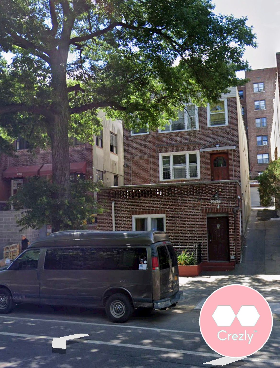 Off-market commercial real estate listing on Crezly