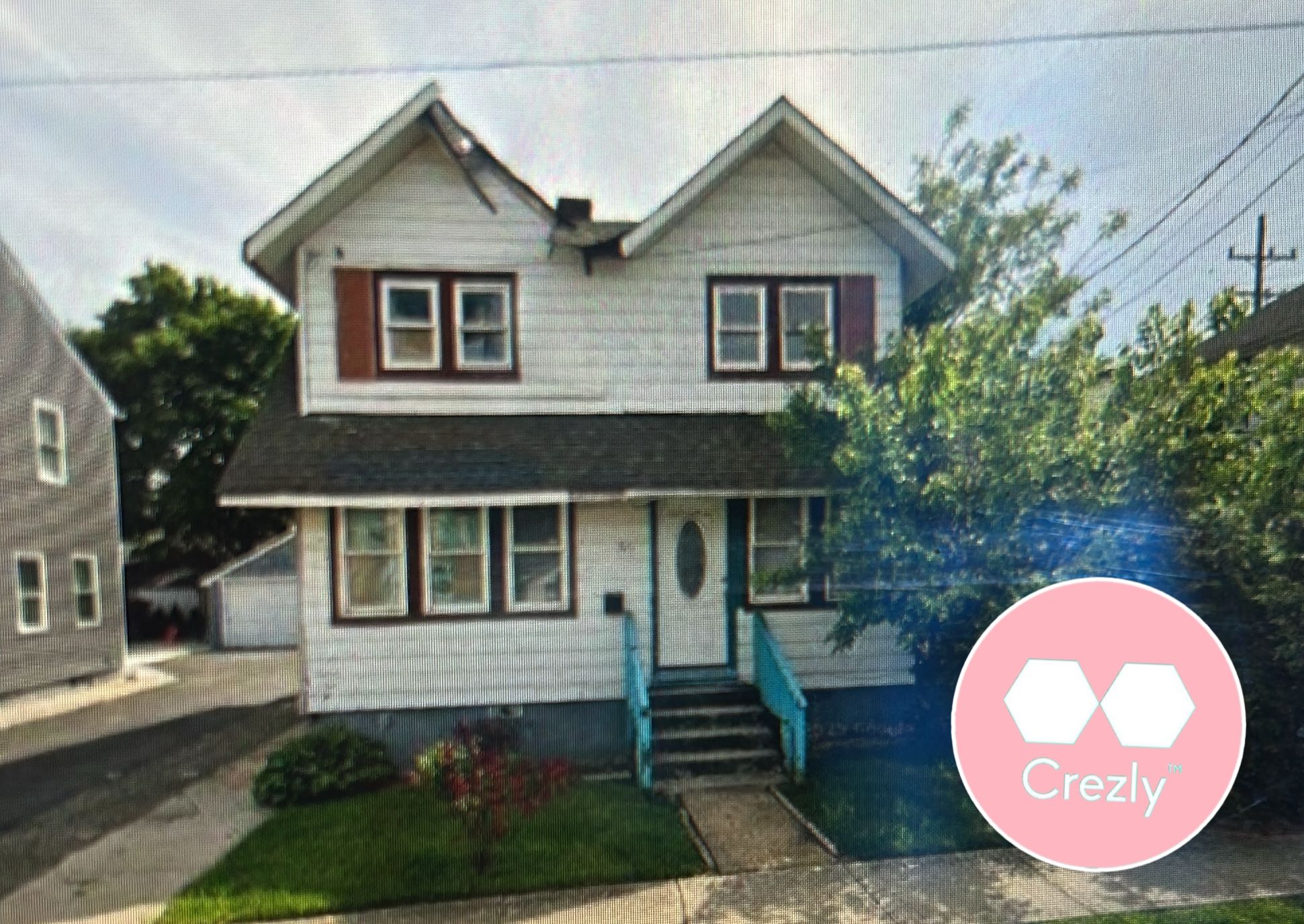 Off-market commercial real estate listing on Crezly