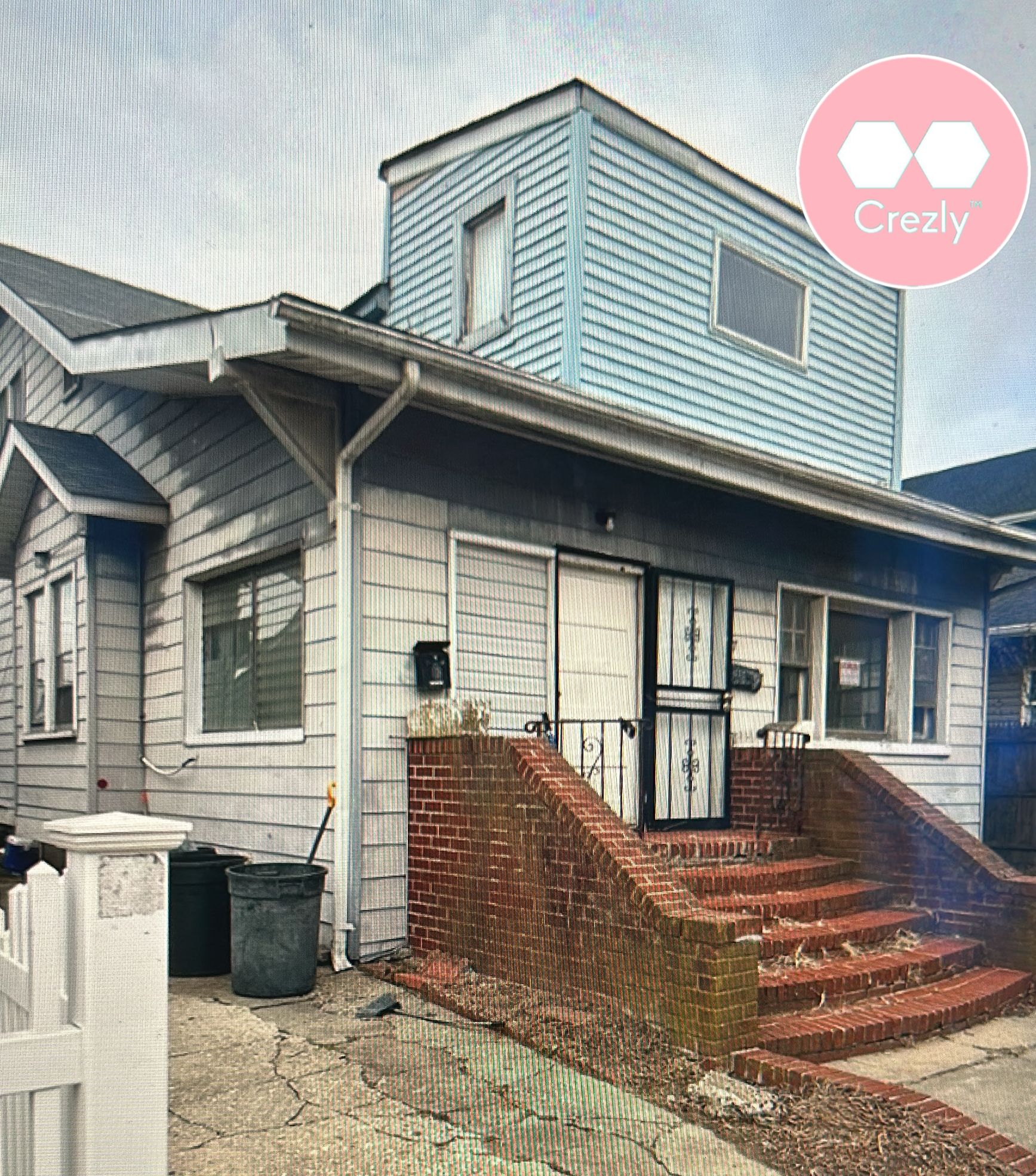 Off-market commercial real estate listing on Crezly