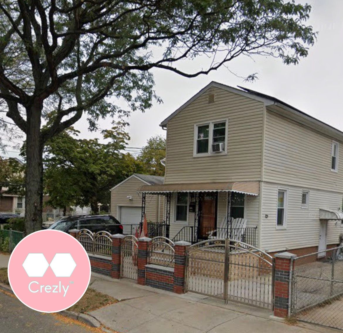 Off-market commercial real estate listing on Crezly