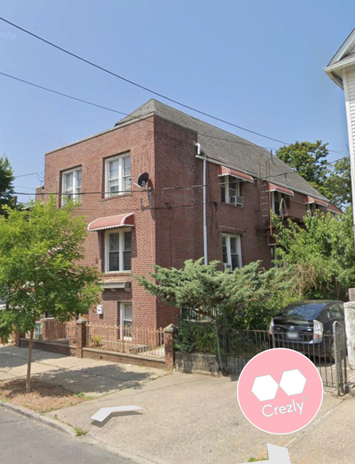Off-market commercial real estate listing on Crezly