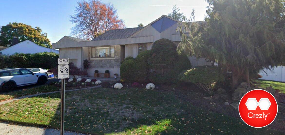 Off-market commercial real estate listing on Crezly