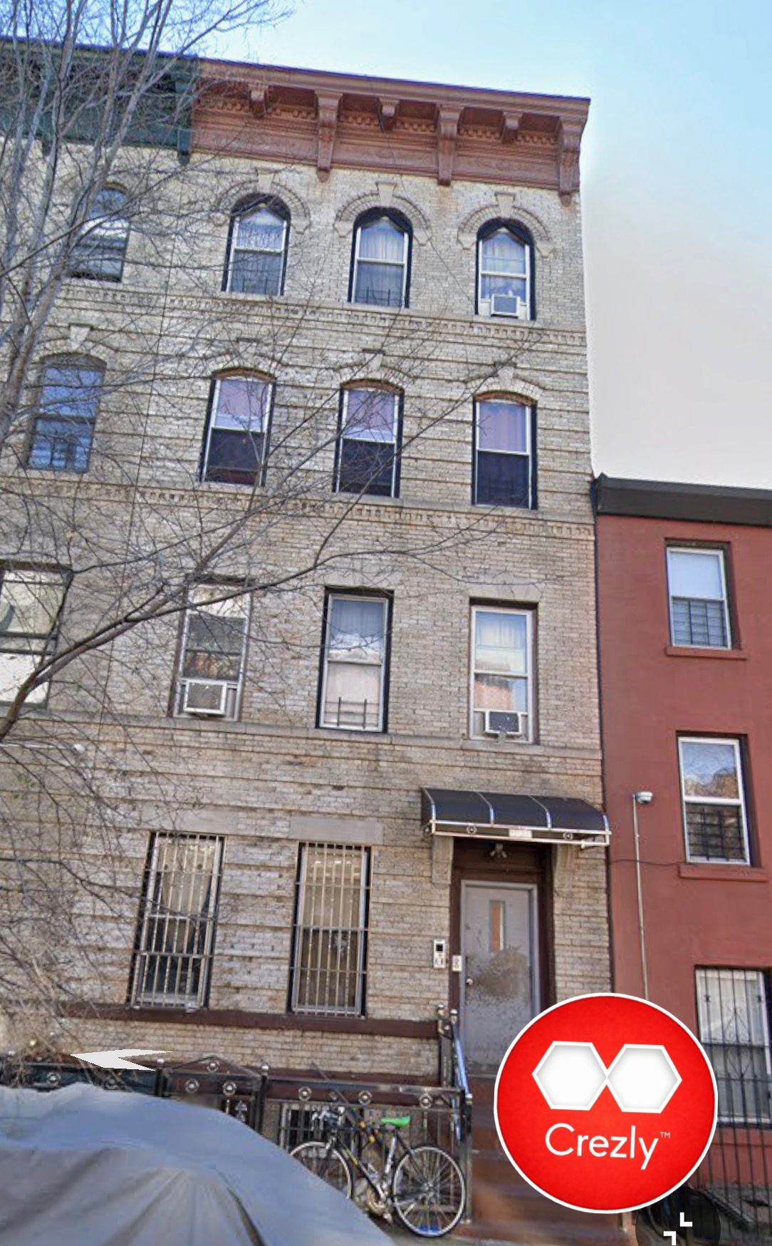 Off-market commercial real estate listing on Crezly