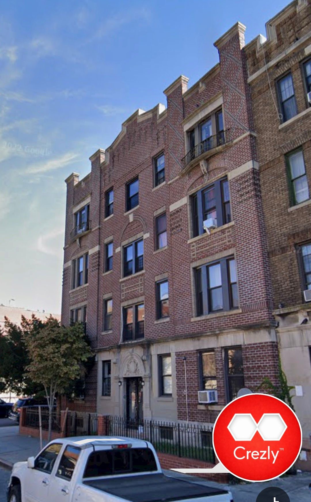 Off-market commercial real estate listing on Crezly