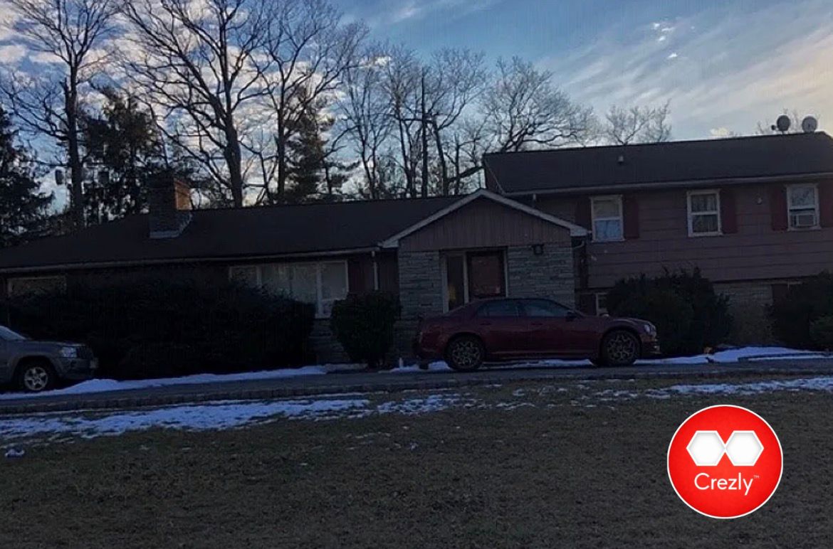 Off-market commercial real estate listing on Crezly