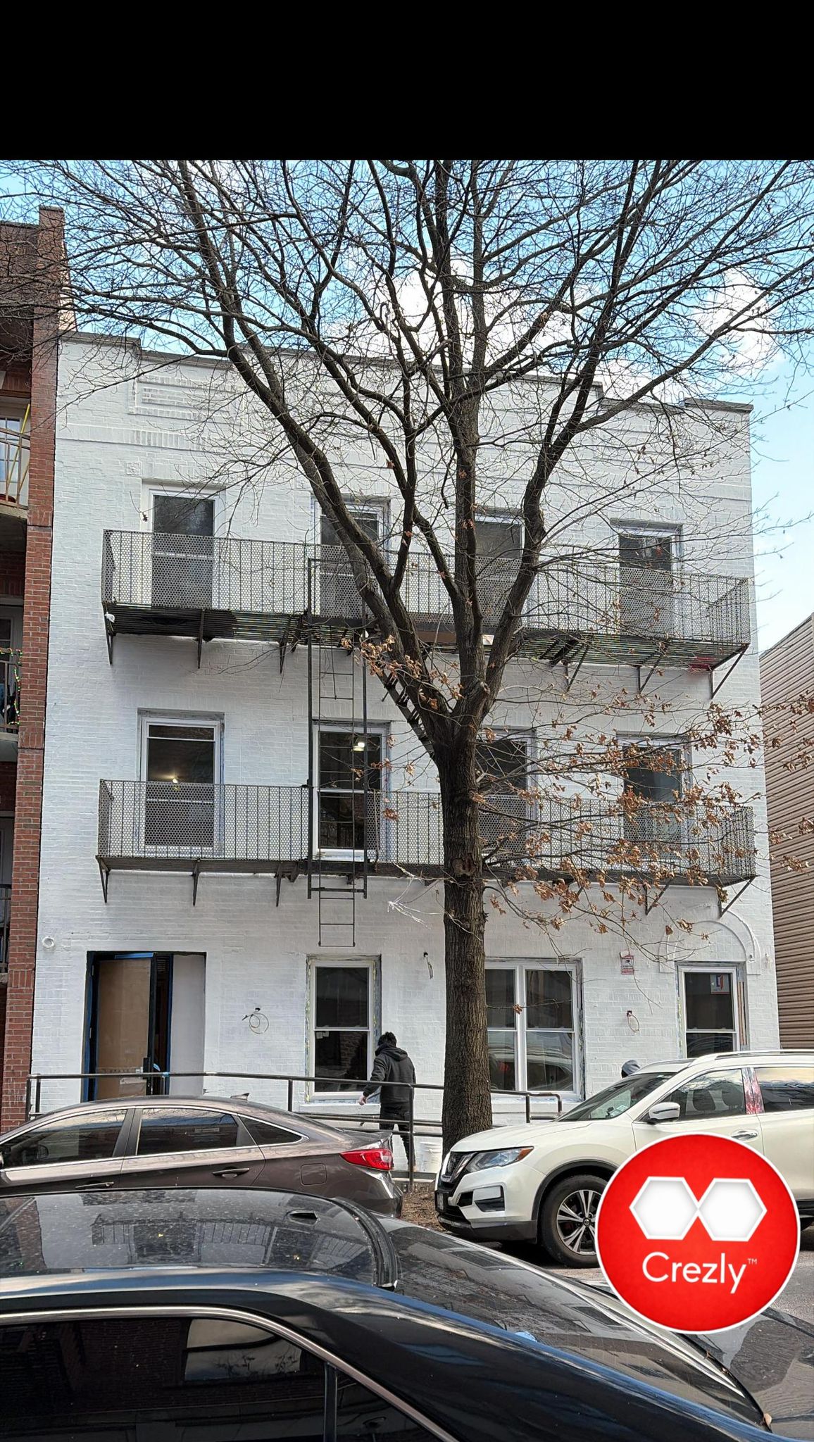 Off-market commercial real estate listing on Crezly