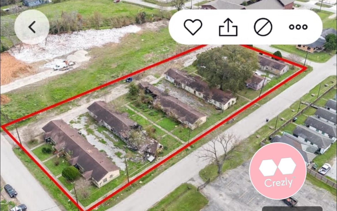 Off-market commercial real estate listing on Crezly