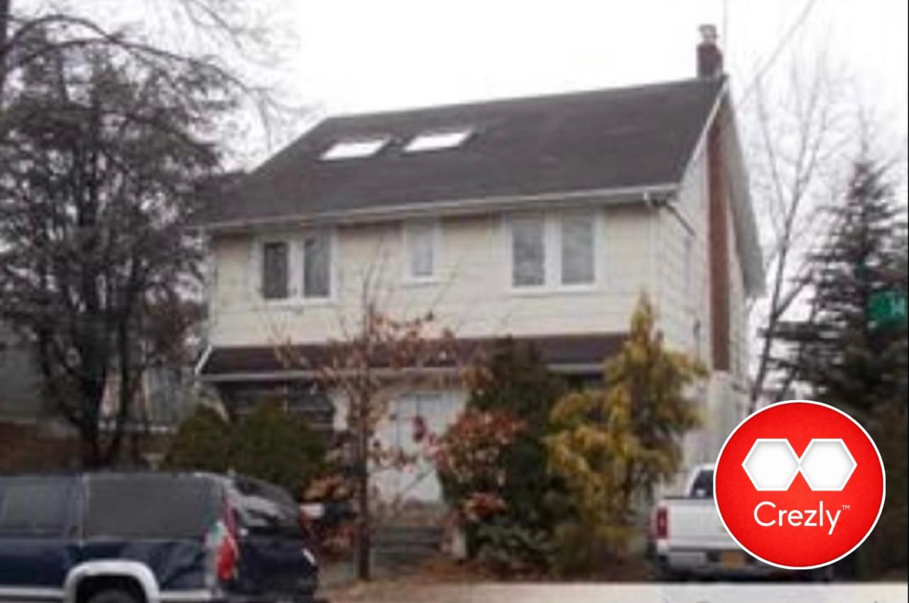 Off-market commercial real estate listing on Crezly