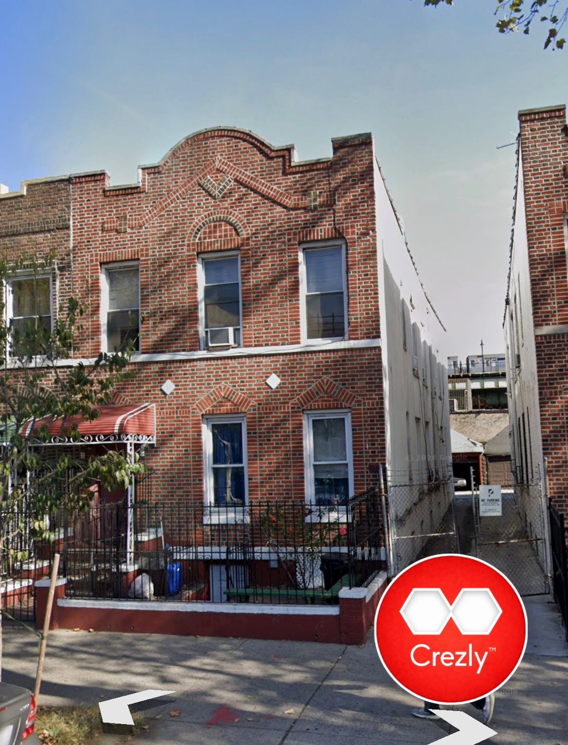 Off-market commercial real estate listing on Crezly