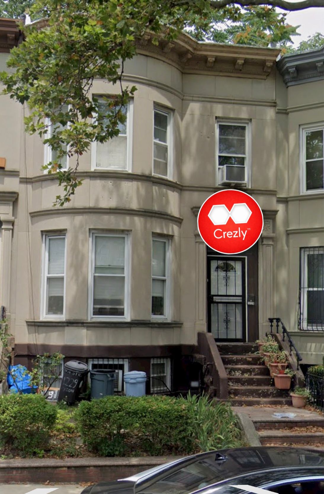 Off-market commercial real estate listing on Crezly