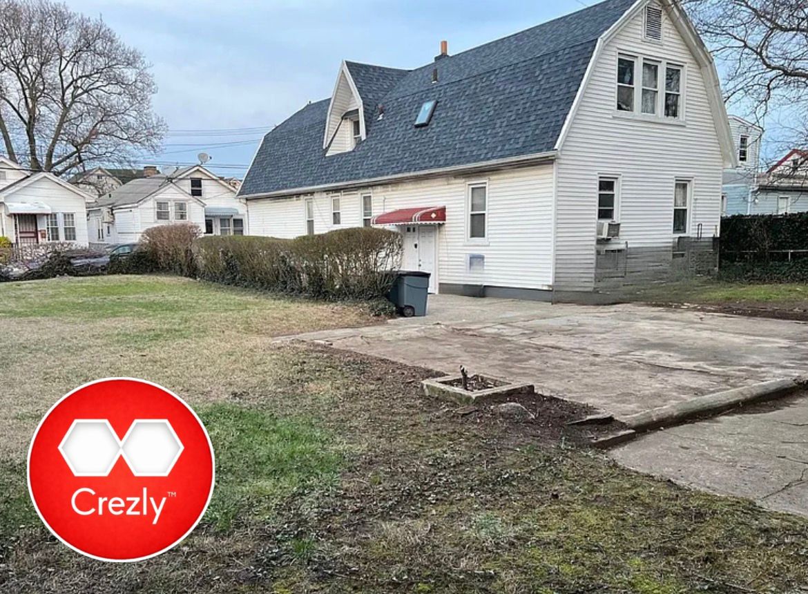 Off-market commercial real estate listing on Crezly