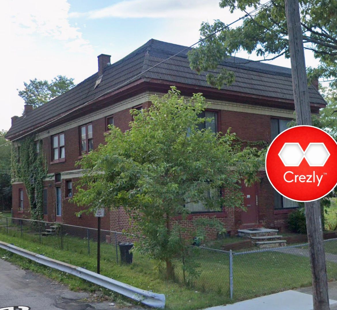 Off-market commercial real estate listing on Crezly