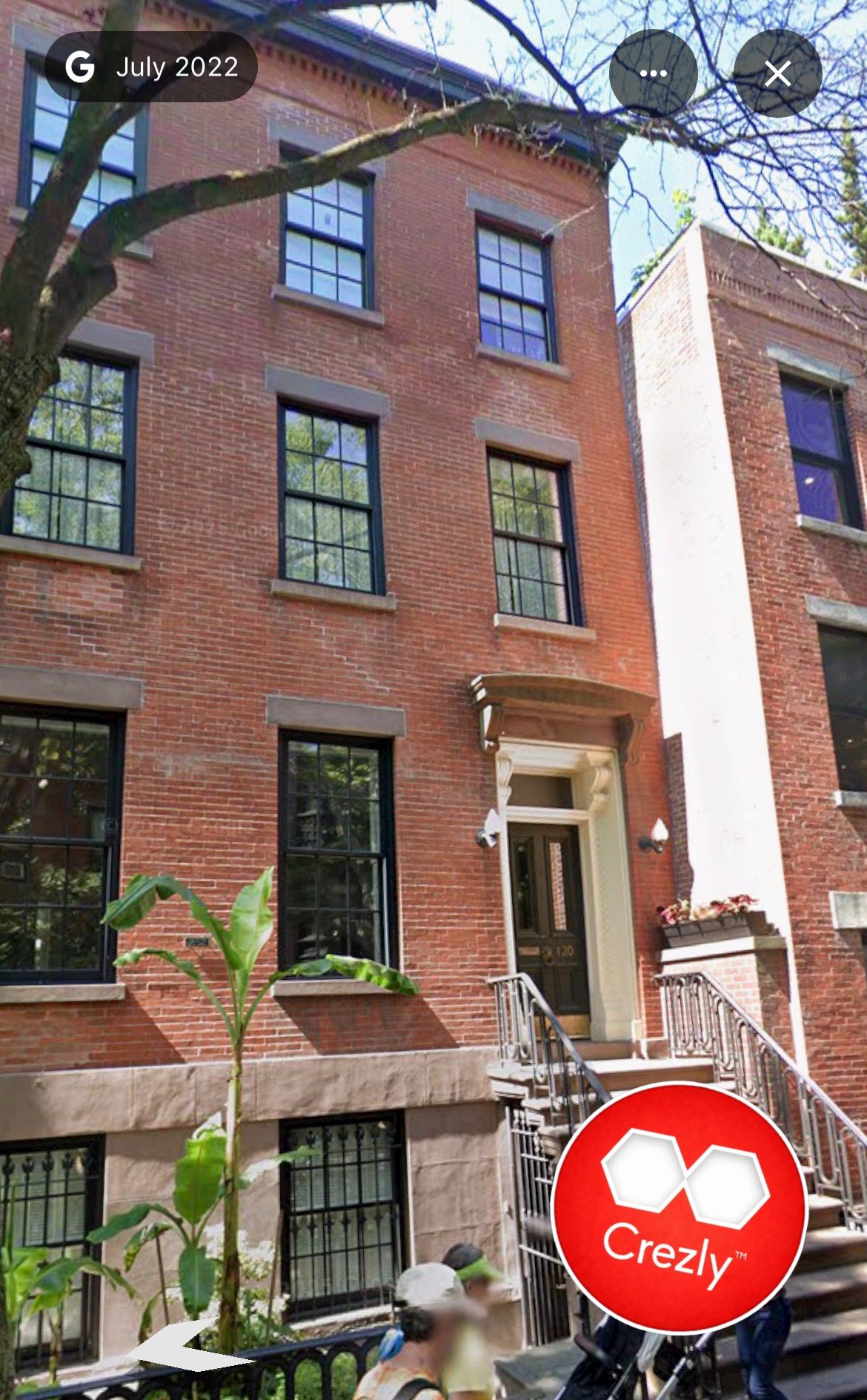 Off-market commercial real estate listing on Crezly