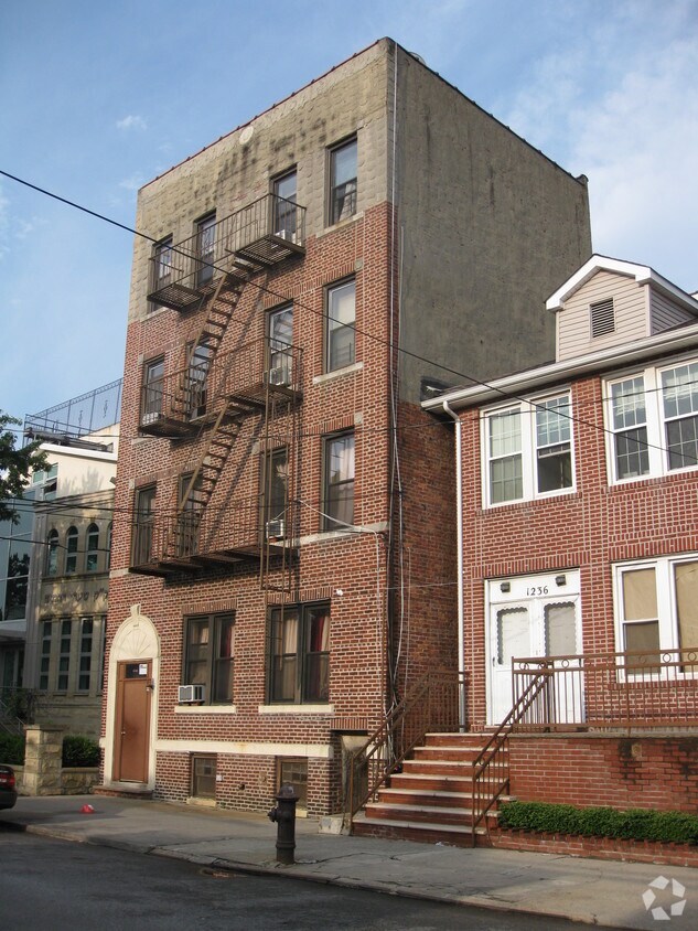 1240-e-7th-st-brooklyn-ny-primary-photo