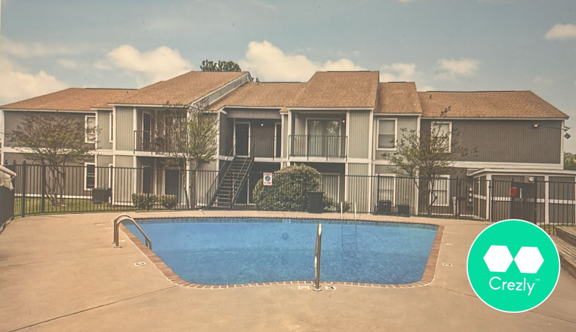 Off-market commercial real estate listing on Crezly