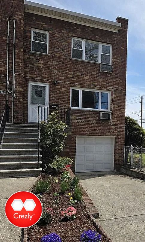 Off-market commercial real estate listing on Crezly