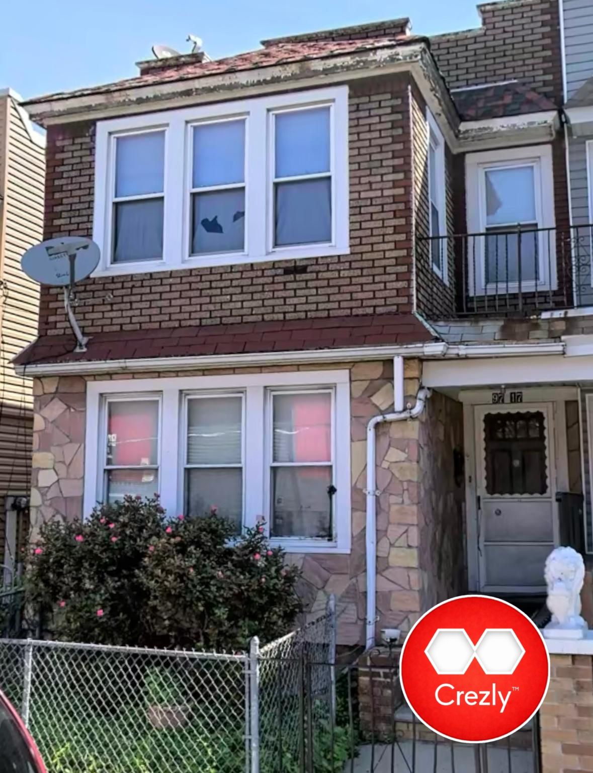 Off-market commercial real estate listing on Crezly
