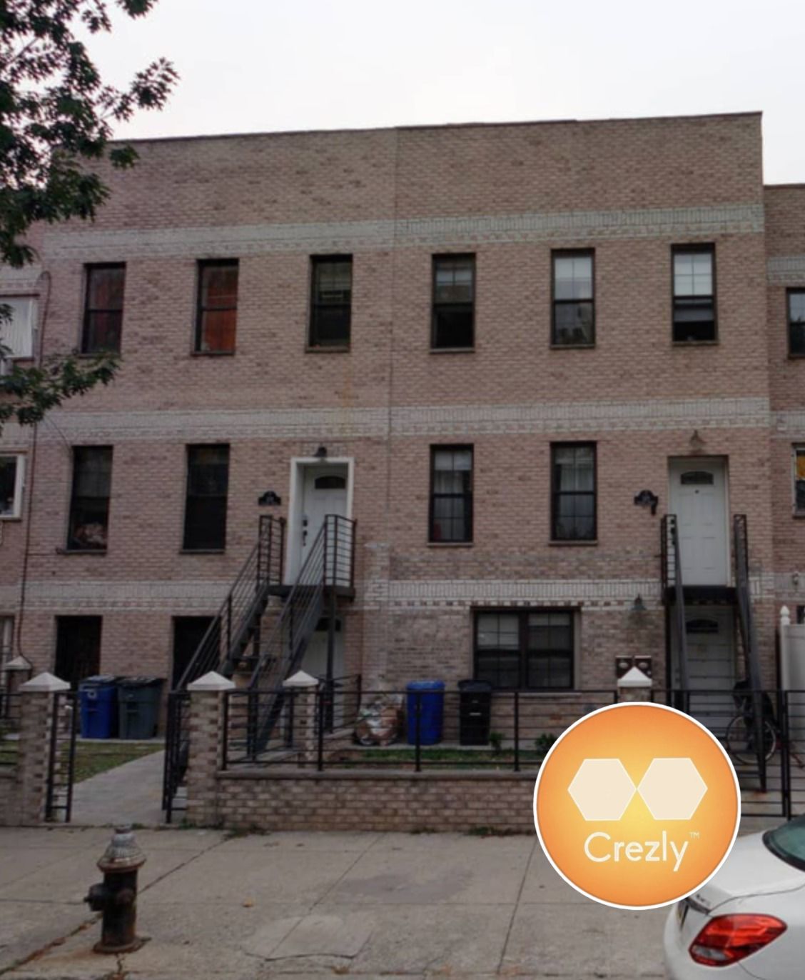 Off-market commercial real estate listing on Crezly