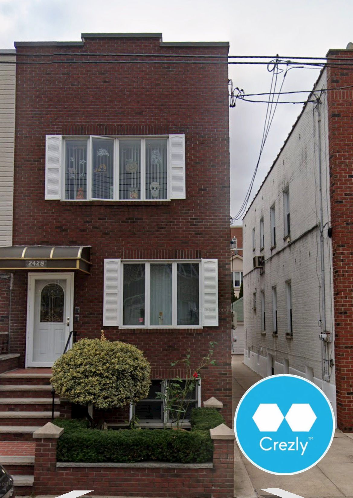 Off-market commercial real estate listing on Crezly