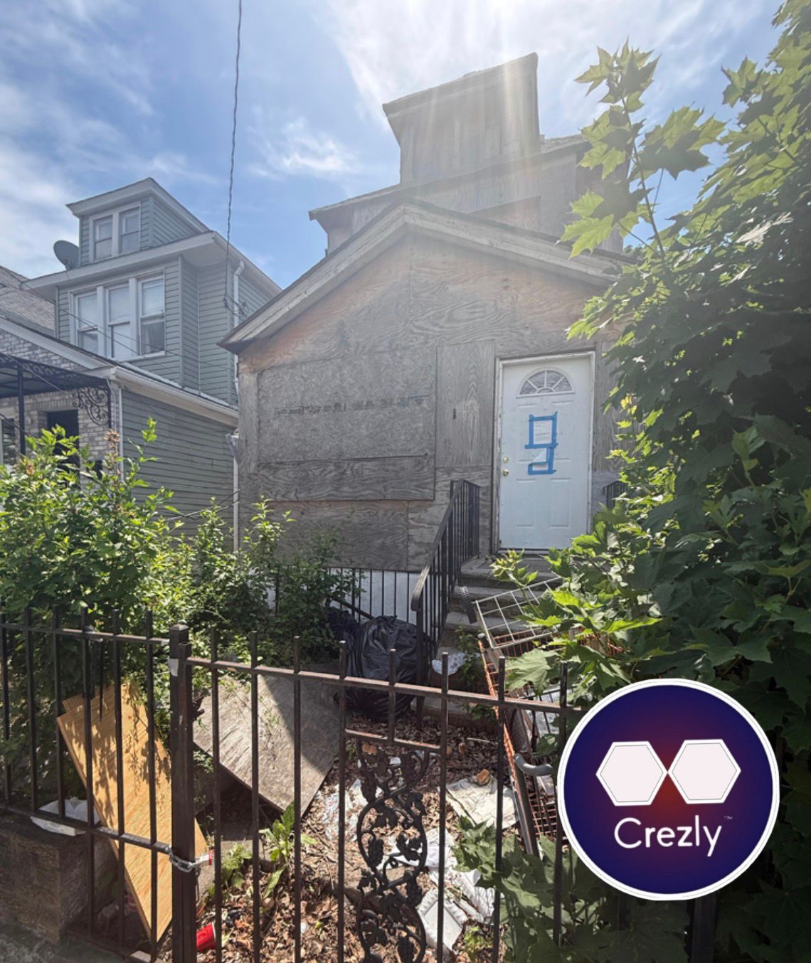 Off-market commercial real estate listing on Crezly
