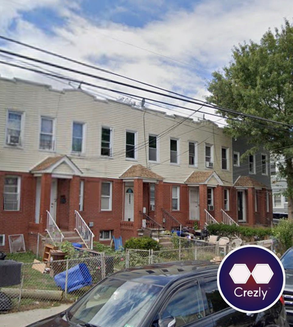 Off-market commercial real estate listing on Crezly