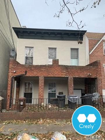 Off-market commercial real estate listing on Crezly