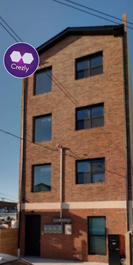 Off-market commercial real estate listing on Crezly