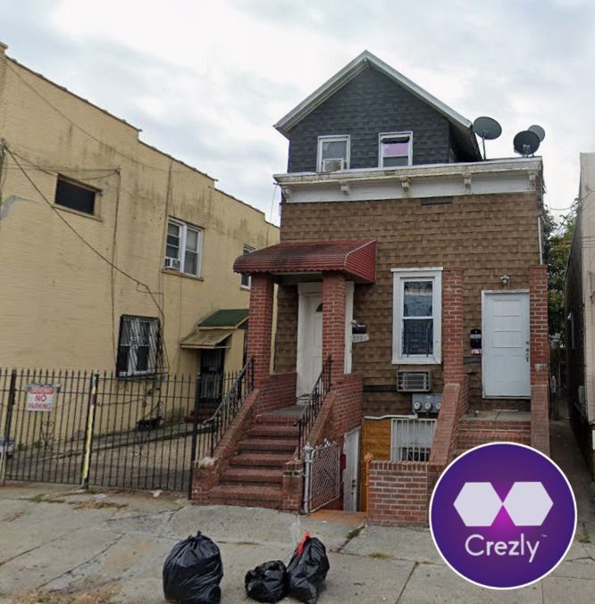Hudson Heights co-op single unit 1br 570sqFt fully vacant with large kitchen upgraded bathroom & SS appliances can r