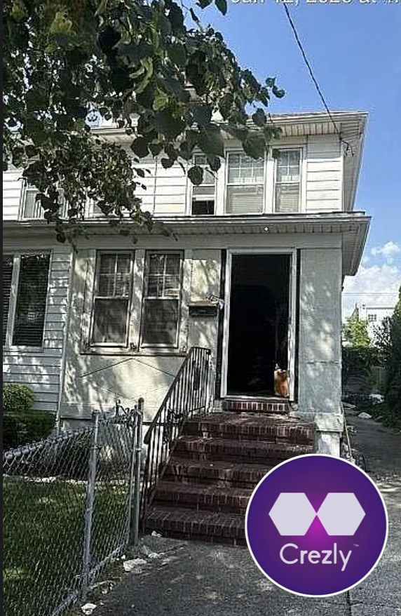 Off-market commercial real estate listing on Crezly