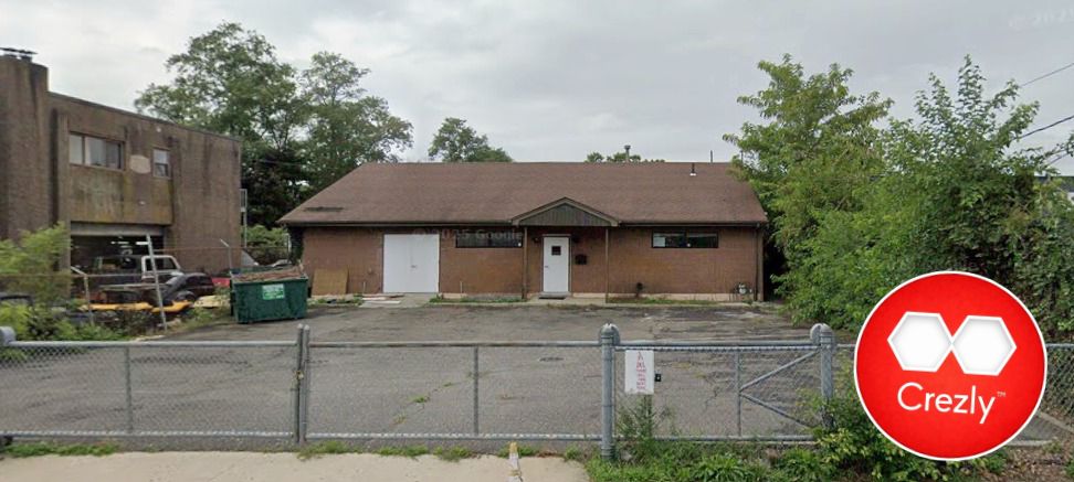 Off-market commercial real estate listing on Crezly