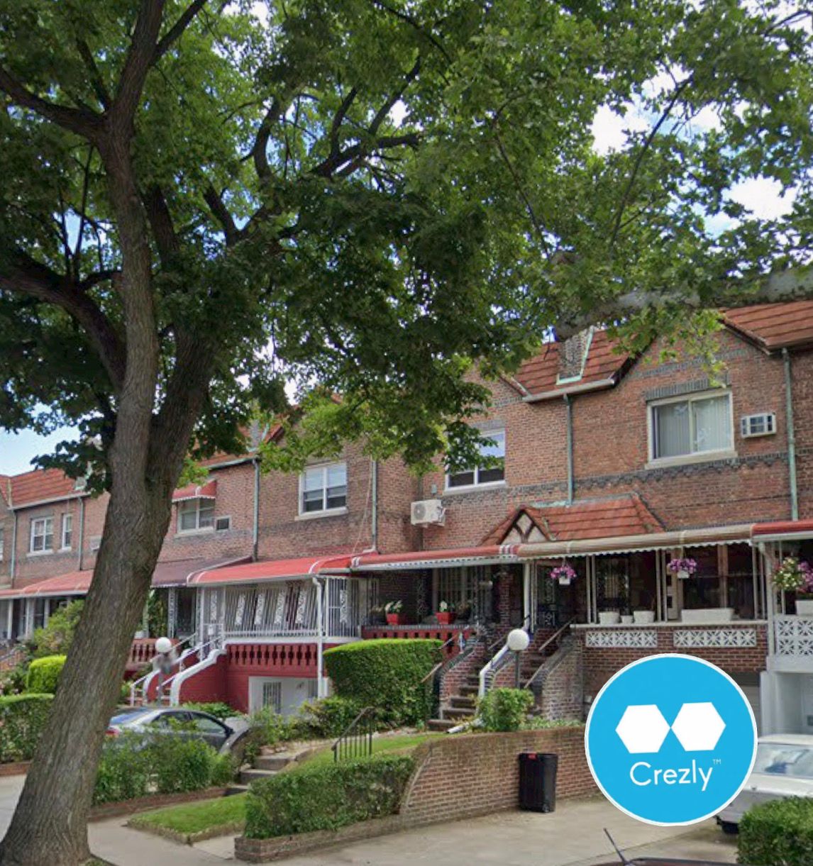 Off-market commercial real estate listing on Crezly