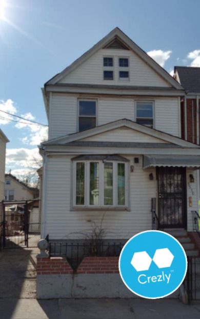 Off-market commercial real estate listing on Crezly