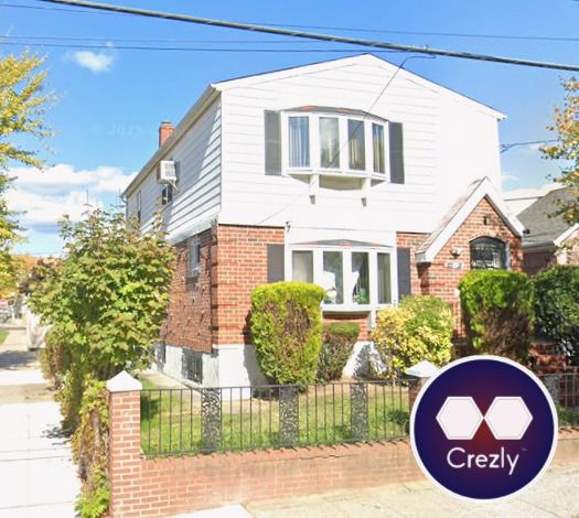 Off-market commercial real estate listing on Crezly
