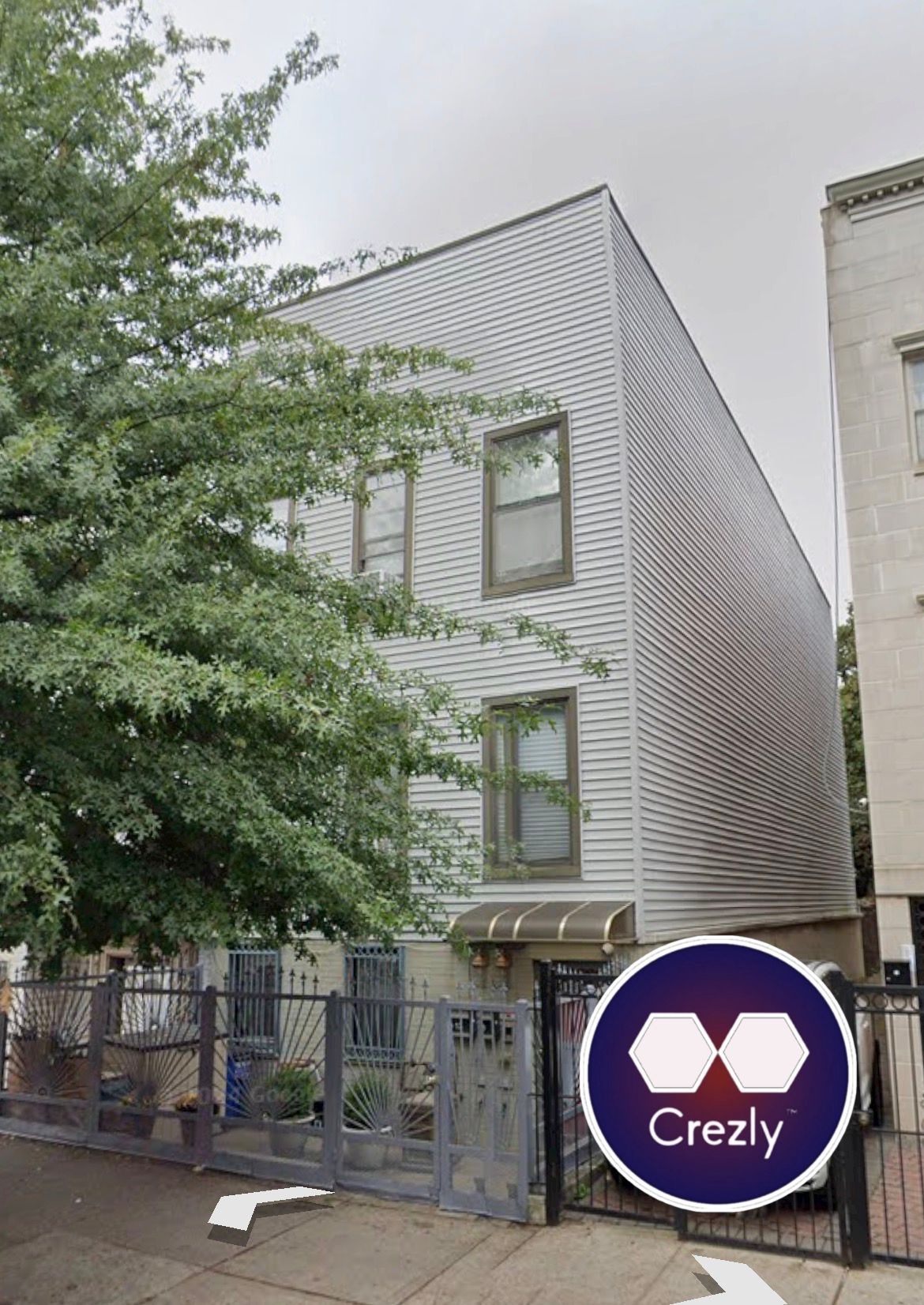 Off-market commercial real estate listing on Crezly