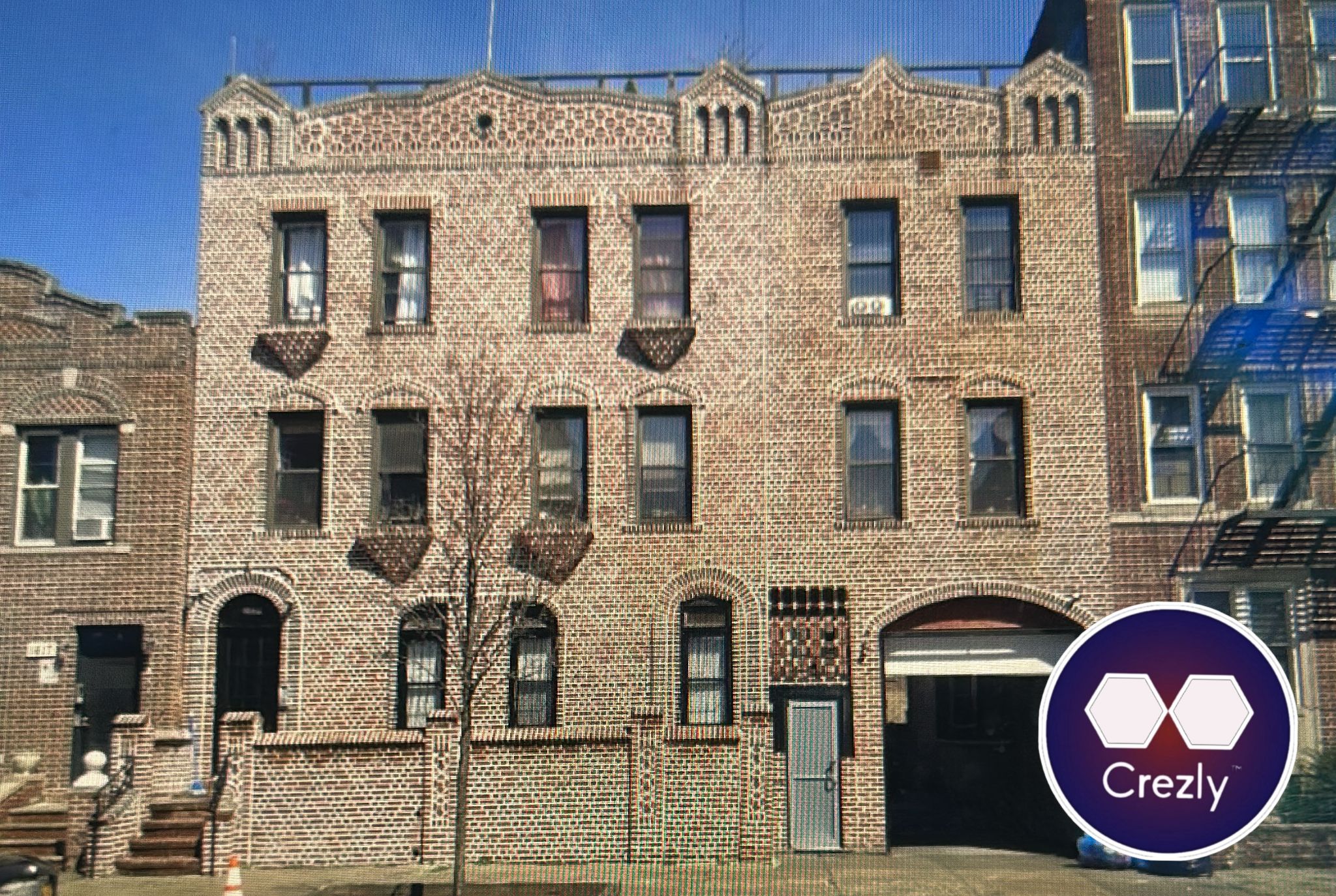 Off-market commercial real estate listing on Crezly
