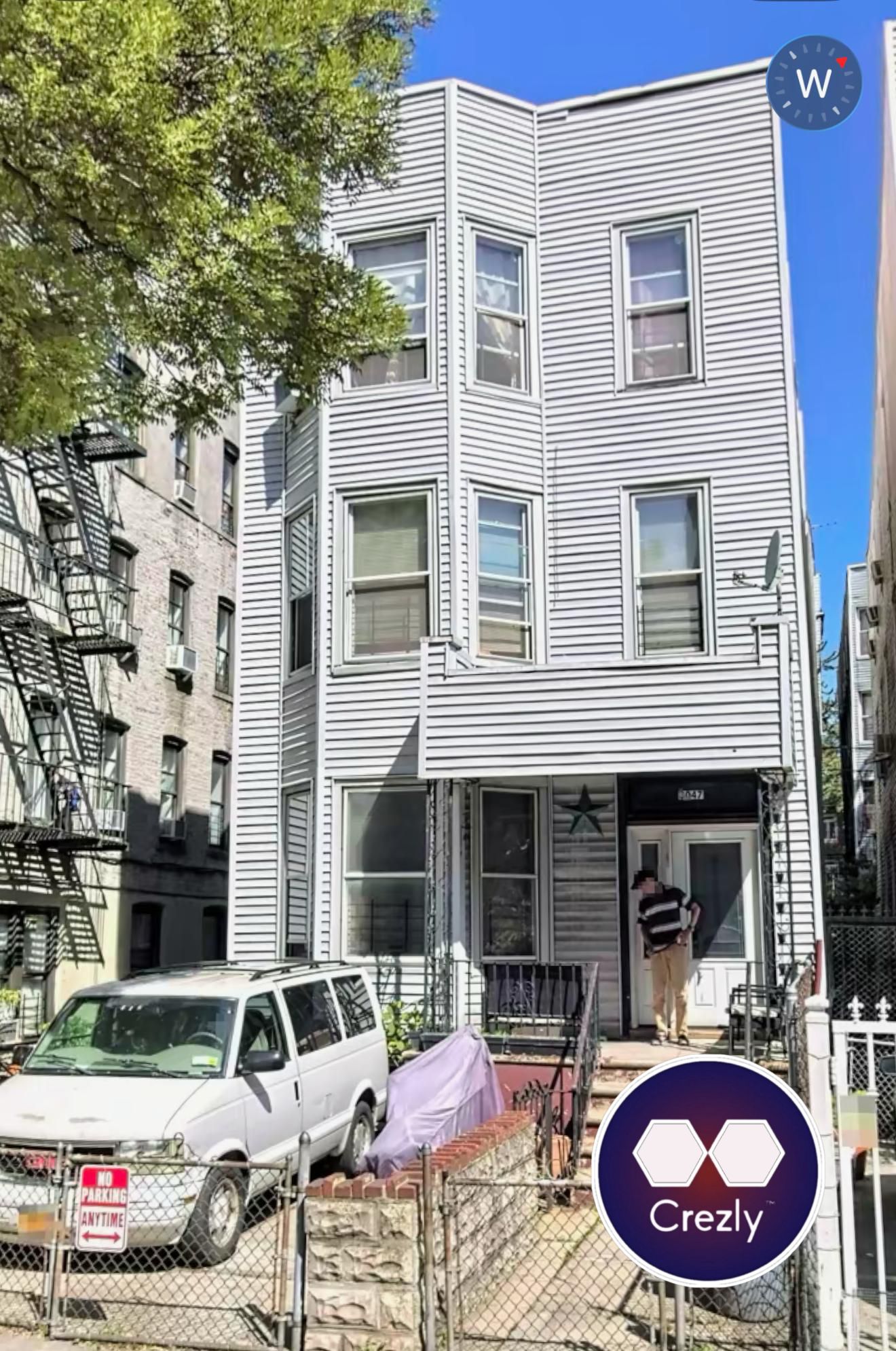 Off-market commercial real estate listing on Crezly
