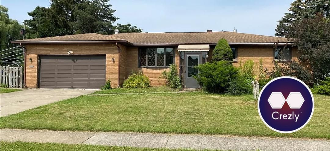 Off-market commercial real estate listing on Crezly