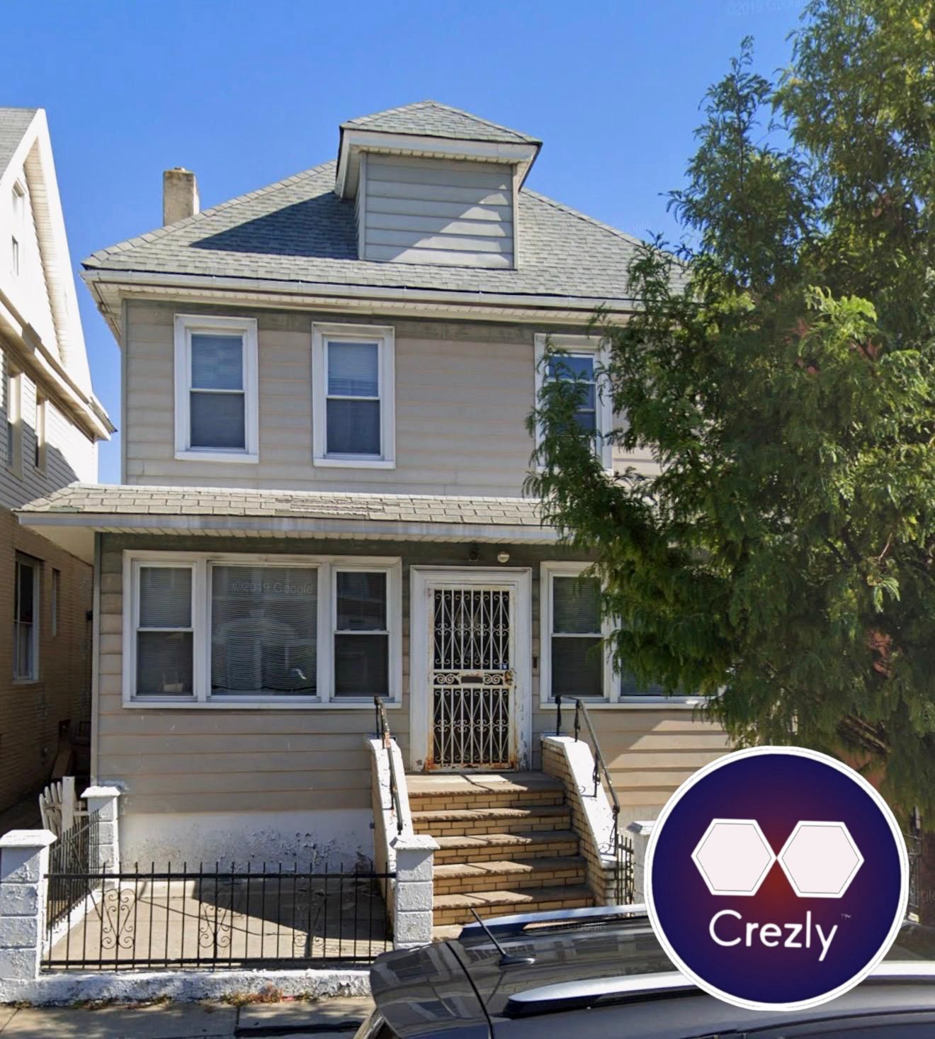 Off-market commercial real estate listing on Crezly