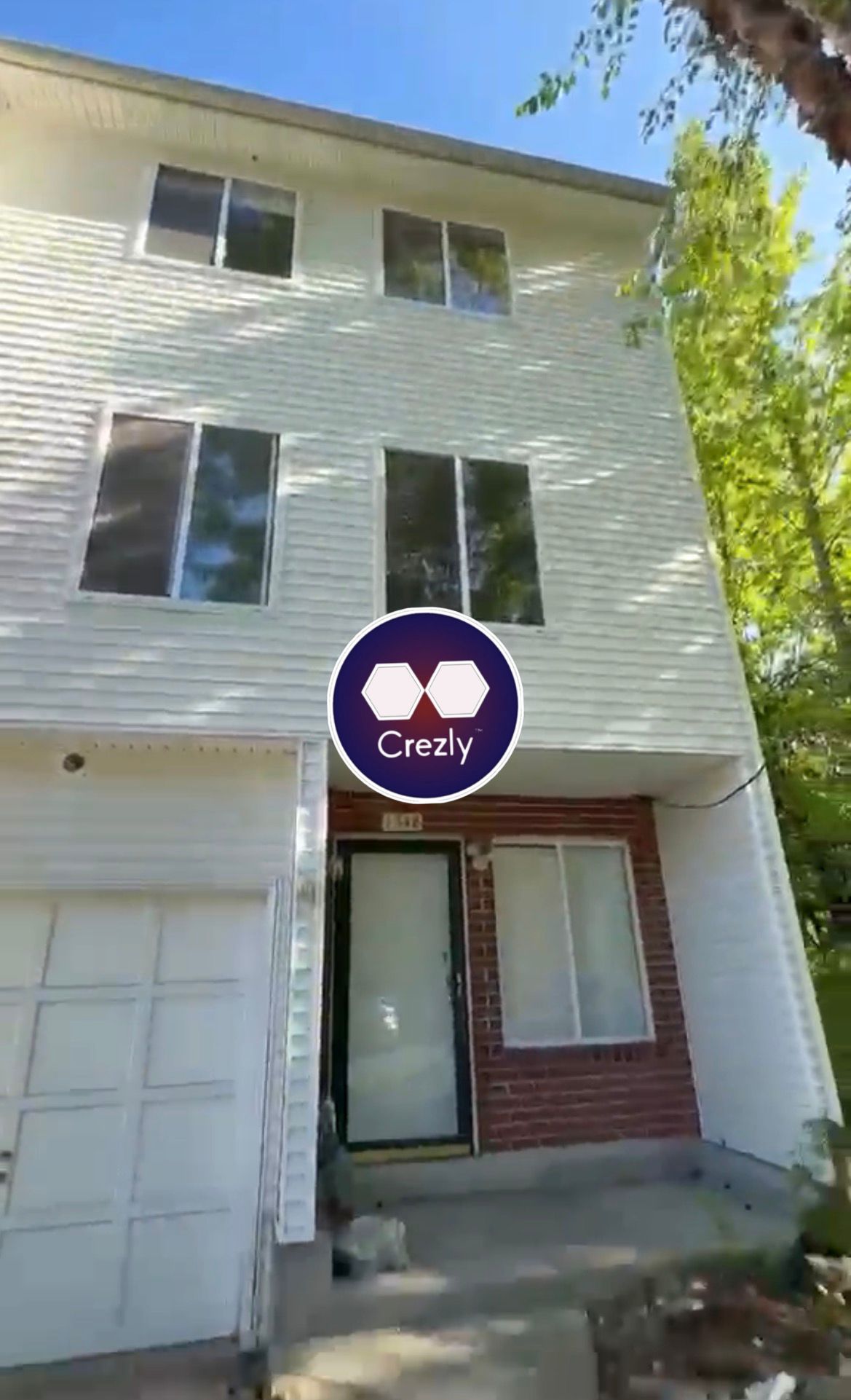 Off-market commercial real estate listing on Crezly