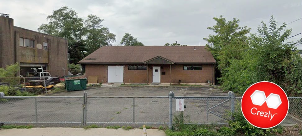 Off-market commercial real estate listing on Crezly